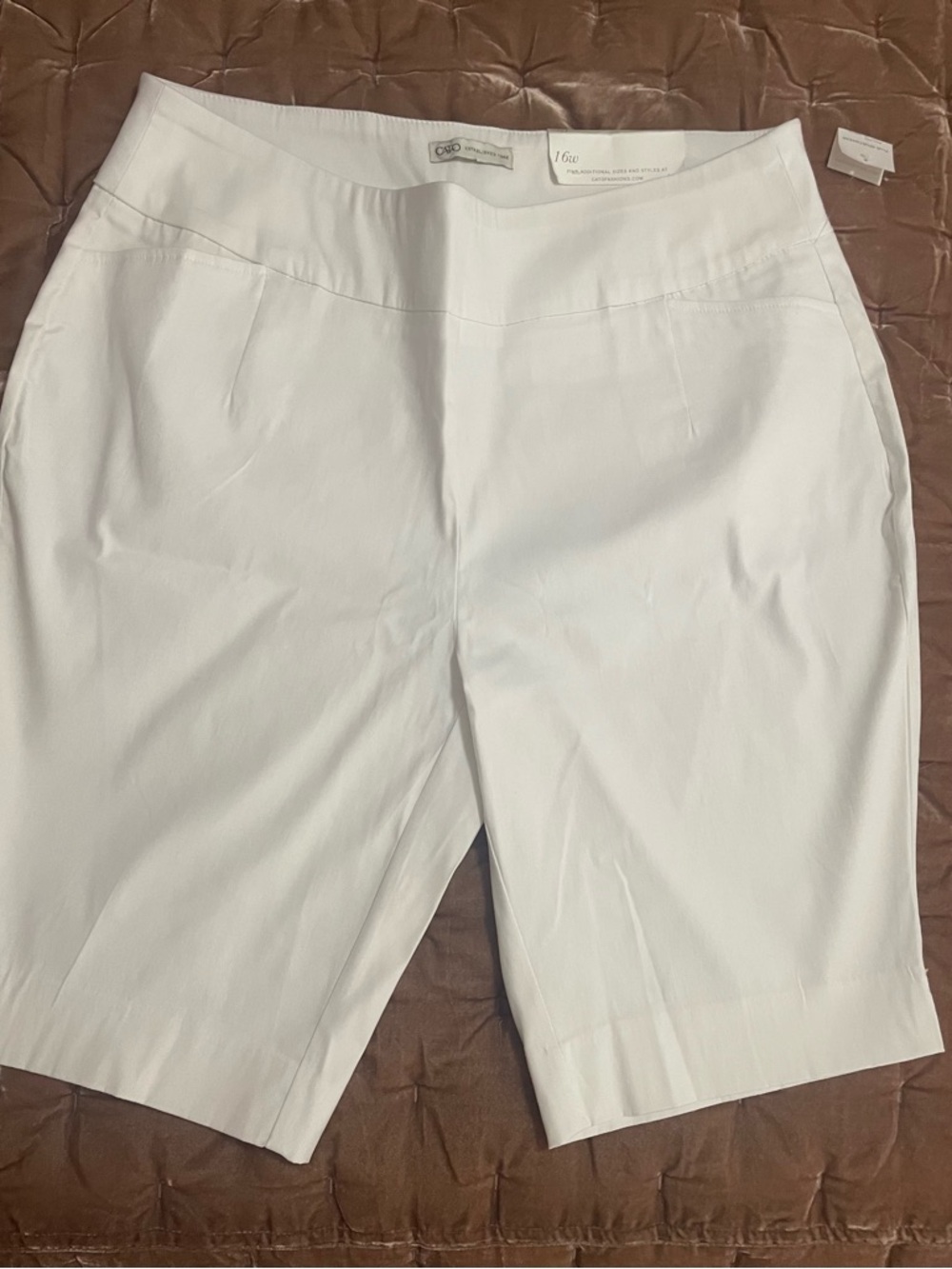 Cato Women’s White Bermuda Shorts - Stretch